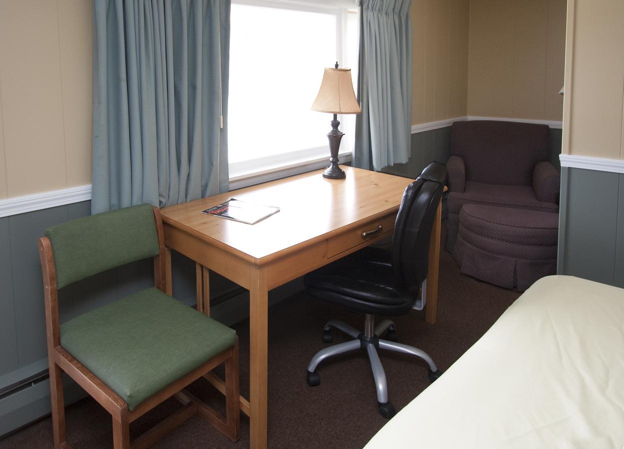 The Bluebird Motel Maine Machias エクステリア 写真