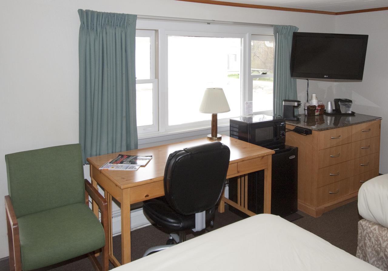 The Bluebird Motel Maine Machias エクステリア 写真
